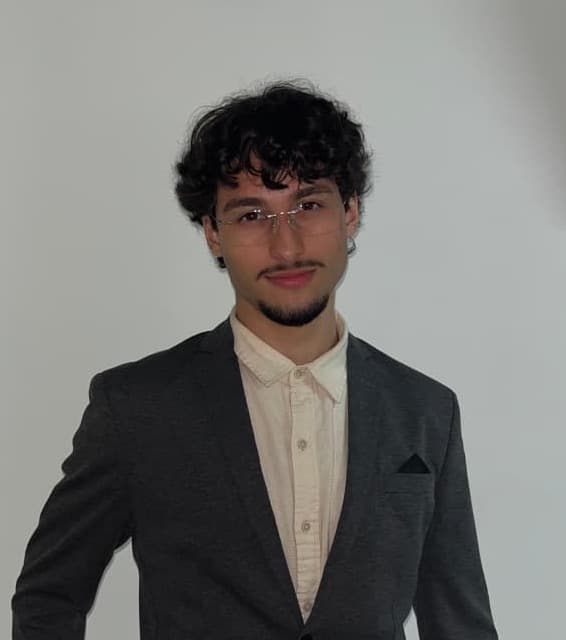 Laurent F., founder of Portugueasy